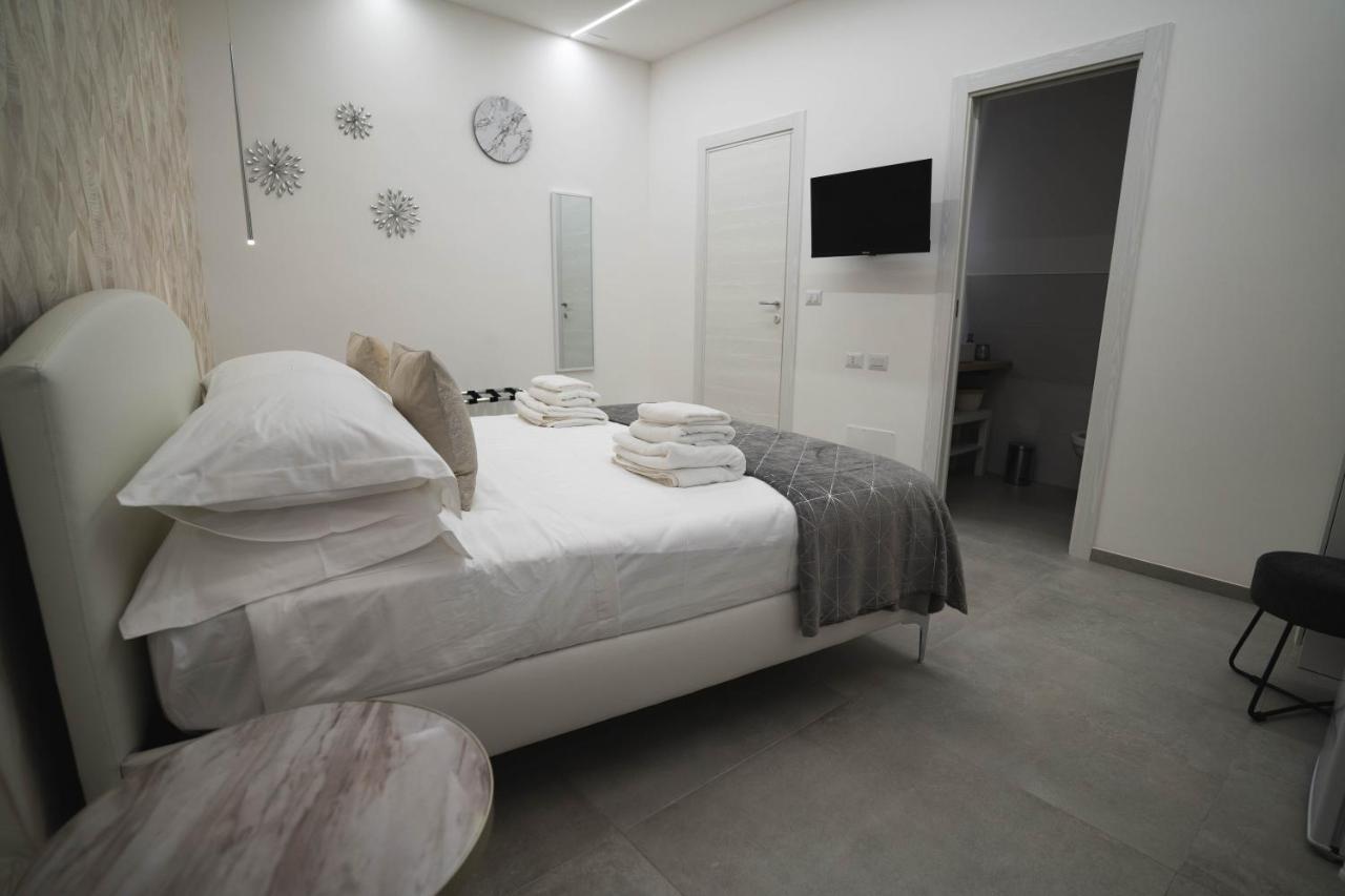 Arco Alto Rooms Bari Exterior photo